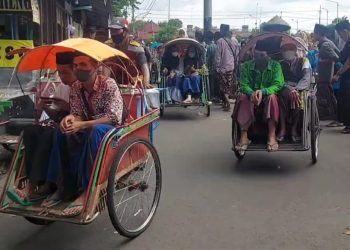 DLHP Tuban: Becak Tanpa Pelat Nomor dan ID di Kawasan Museum Kambang Putih Ilegal