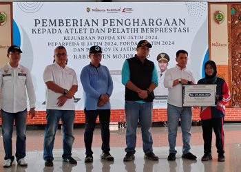 Atlet dan Pelatih Berprestasi Diguyur Bonus