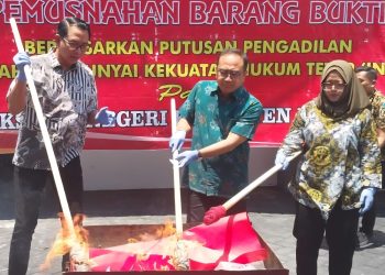 Kejaksaan Mojokerto: Pemusnahan Barang Bukti Perkara Inkracht, Kasus Kesehatan Paling Dominan 1 Barang Bukti Perkara Inkracht