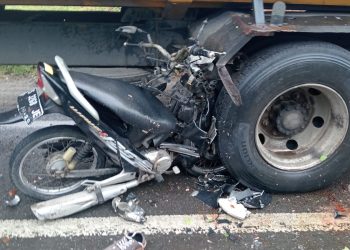 Pemotor Asal Malang Tewas Tabrak Truk Parkir