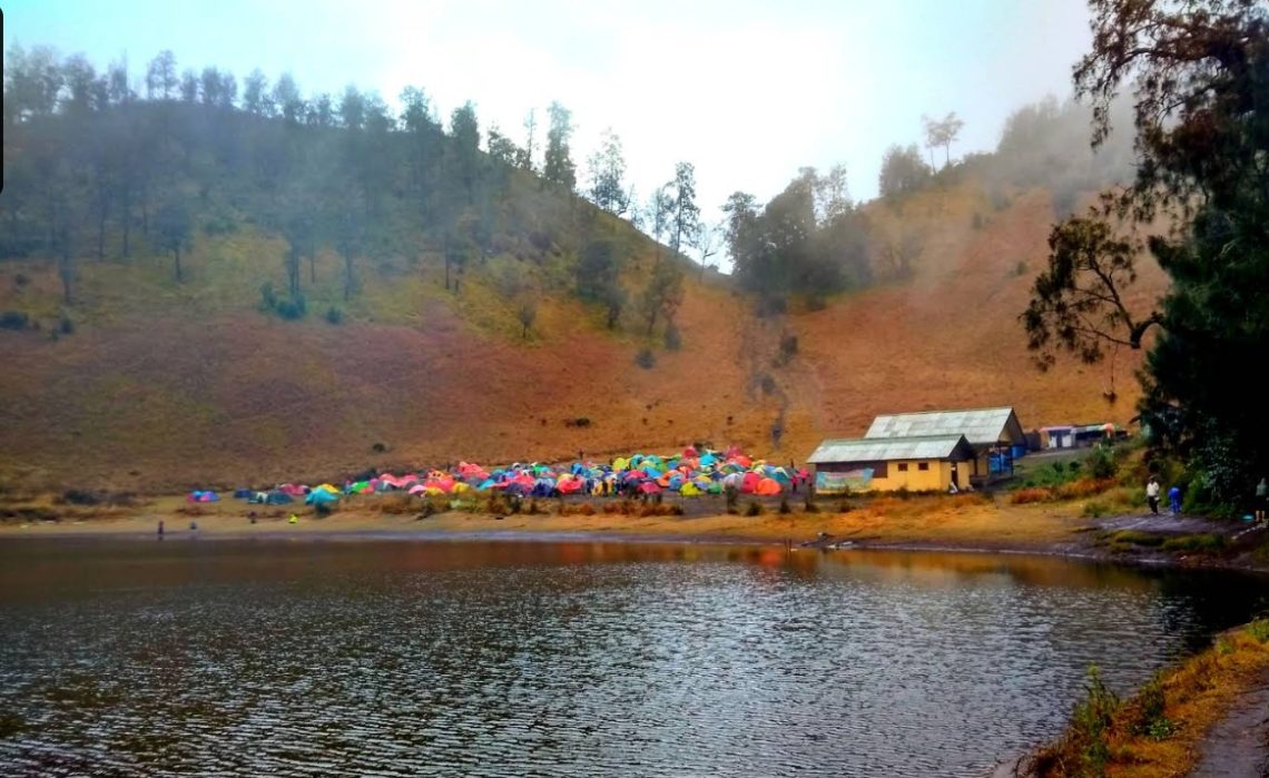 pendaki tertahan di Ranu Kumbolo
