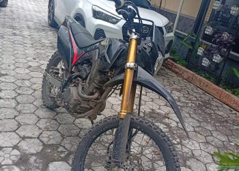 Sepeda Motor Trail