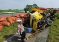 truk muatan cabai terperosok di Tol Jombang-Mojokerto