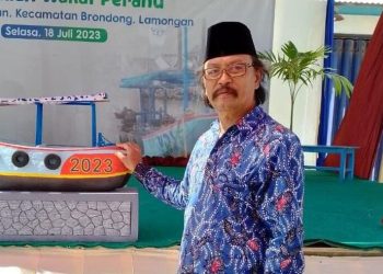 Pensiunan guru Jember.