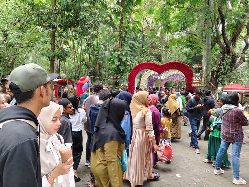 KBS ikut Surabaya Holiday Super Sale.