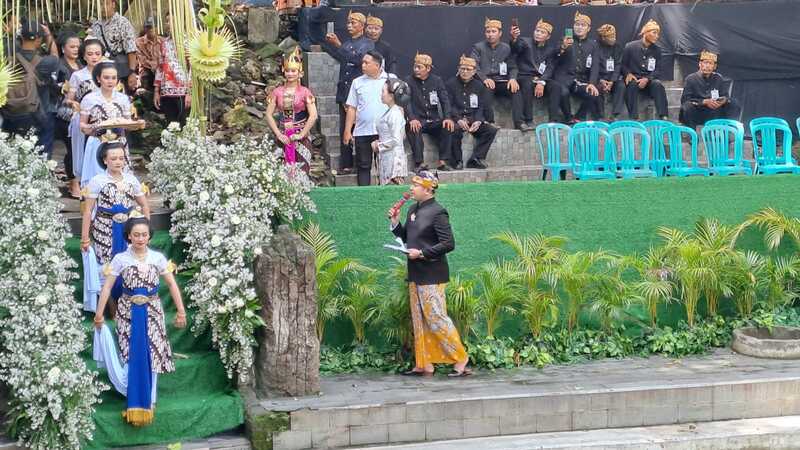 Siraman Waranggono di Tuban.