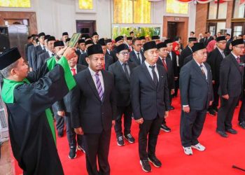 Pejabat Pemkot Surabaya.