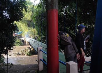 Jembatan di Jember.