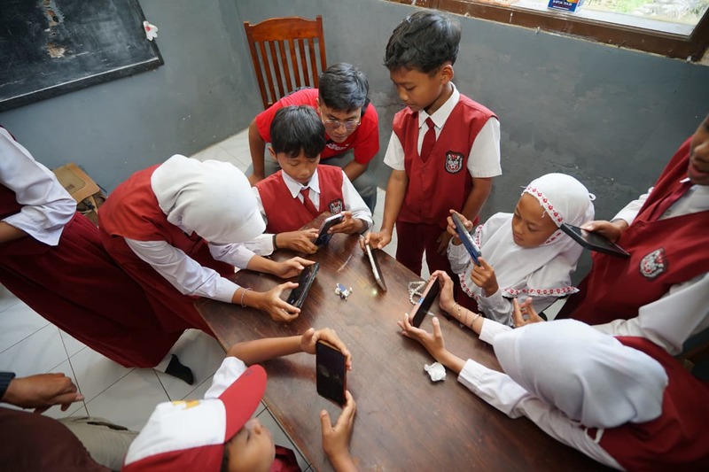 Asyik Manfaatkan Gadget, Puluhan Siswa SDN di Gunung Kawi Antusias Belajar Fotografi Sejak Dini 2 Siswa SDN di Gunung Kawi.