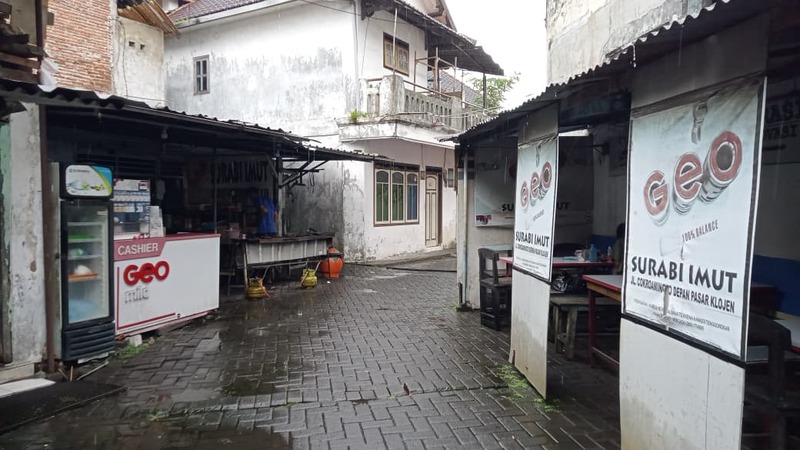 Legitnya Surabi Imut Malang, Kuliner Legendaris Patok Harga Murah Bikin Gen-Z Asyik Nongkrong 7 WhatsApp Image 2025 12 18 at 08.18.44 1 1