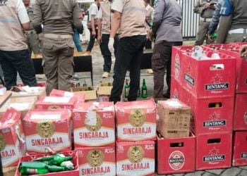Minuman beralkohol.