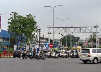 Mobil masuk ke Malang.