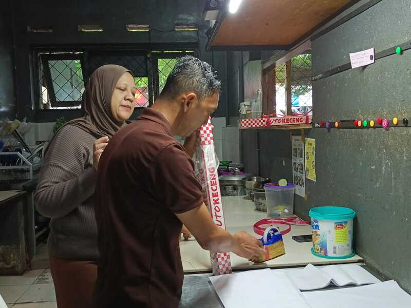 Sejarah Burger Buto Malang.