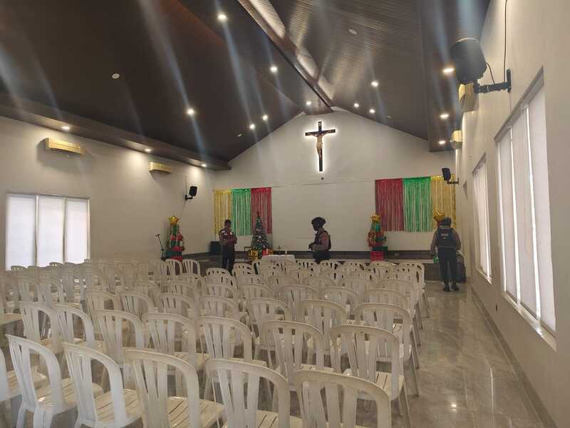 Pengamanan gereja di Tuban.