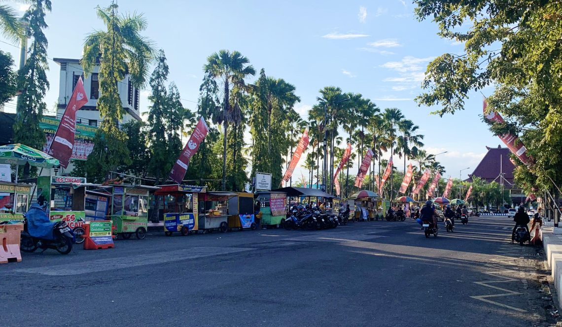 Streat Food Alun-Alun Jember Nusantara