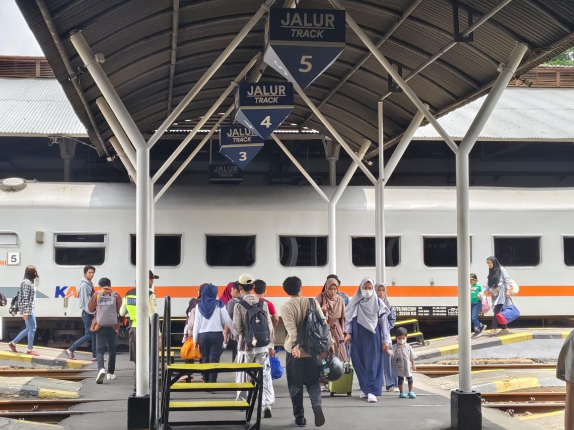 Puncak Nataru