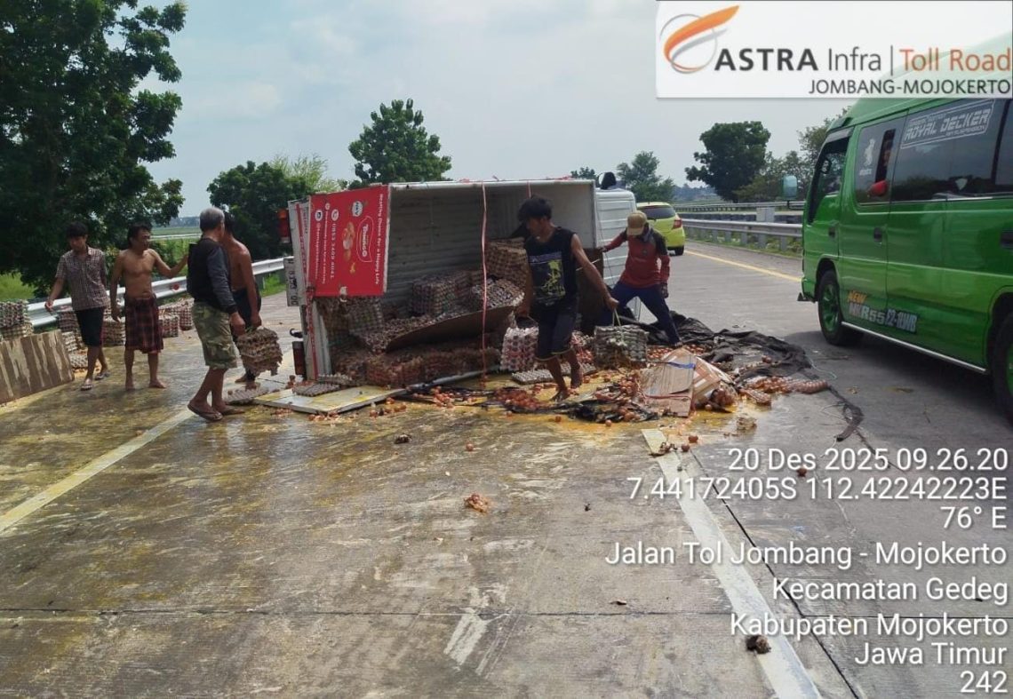 Telur Berceceran di Tol