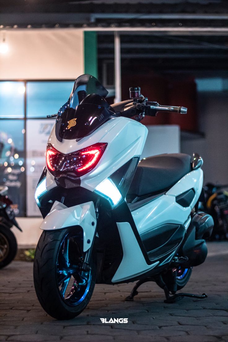Lampu Yamaha NMAX