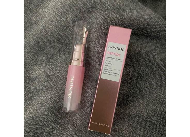 Lip Serum Terbaik untuk Bibir Hitam dan Kering, Langsung Cerah! 2 lip serum