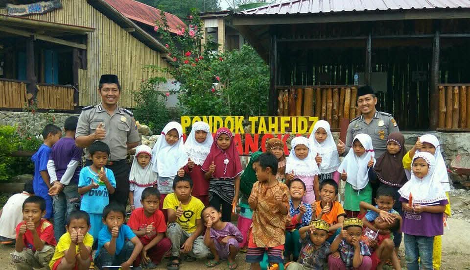 Mengungkap Sisi Humanis Polisi Kembar di Sulsel: Wakafkan Tanah, Rintis Pondok Tahfidz Al-Qur’an Gratis 3 tugujatim polisi kembar 3