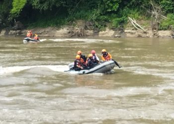 di Sungai Brantas Malang
