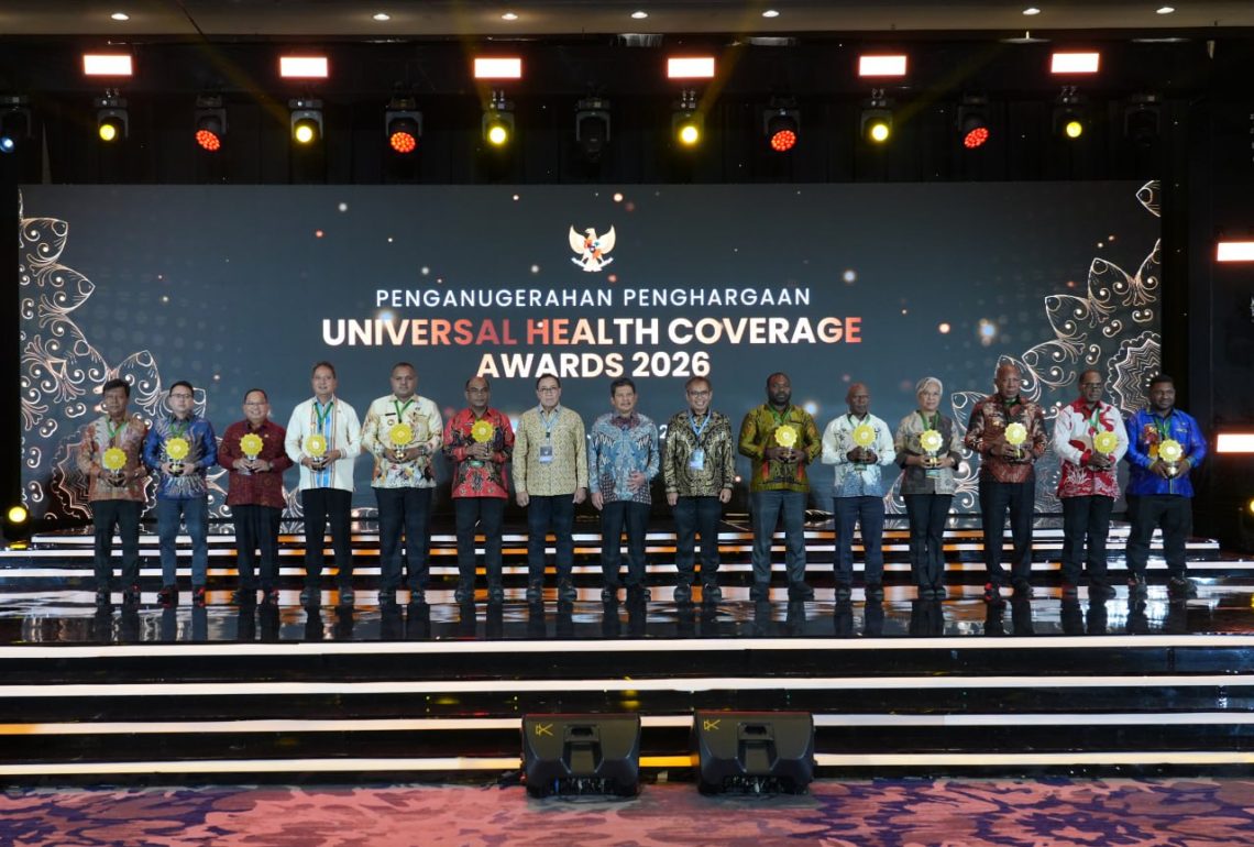Jember Sabet UHC Award 2026 Kategori Madya, 96,5 Persen Warga Terlindungi JKN 1 Tugujatim uhc award1 1