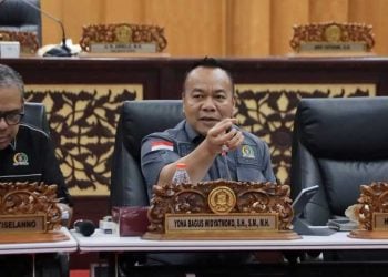 DPRD Surabaya.