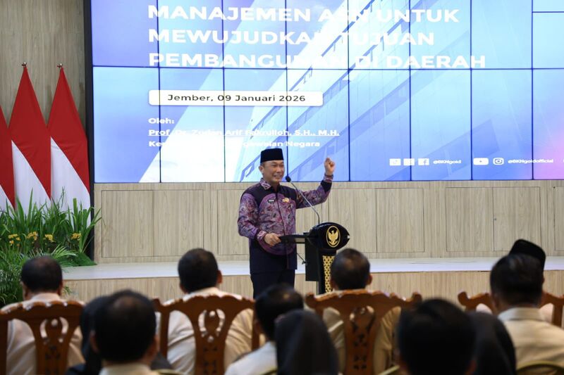 Penguatan Birokrasi, Kepala BKN Beri Bimbingan Strategis bagi PNS di Jember 1 Jember.