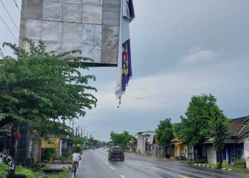 baliho di Tuban.
