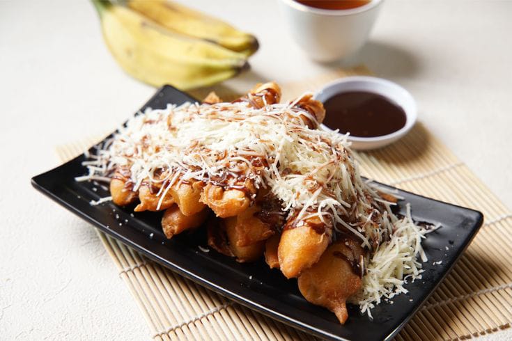 Dessert pisang goreng.