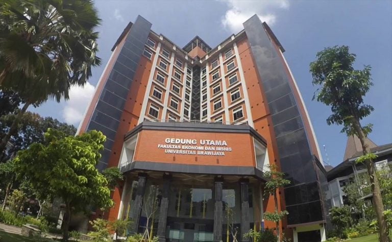 Informasi Pendaftaran Maba UB 2026/2027: Simak Jalur Seleksi, Jadwal, dan Tips Lolos! 3 WhatsApp Image 2026 01 17 at 12.02.16 2