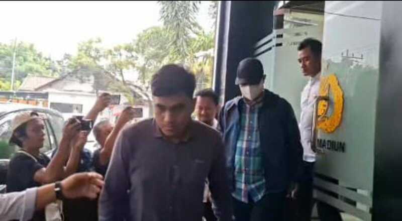 9 Orang Dibawa ke Jakarta Pasca OTT di Madiun, KPK Amankan Barang Bukti Ratusan Juta Rupiah 1 OTT di Madiun.