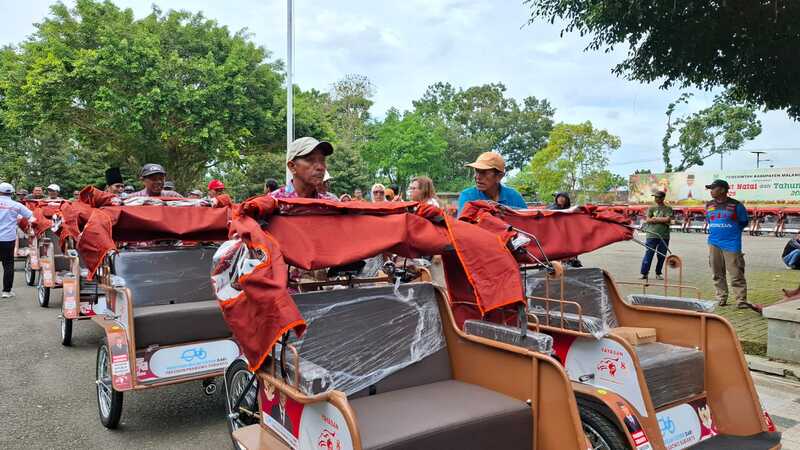 200 Becak Listrik Disalurkan di Kabupaten Malang, Bupati Sanusi Apresiasi Bantuan Prabowo 2 Becak listrik di Kabupaten Malang.