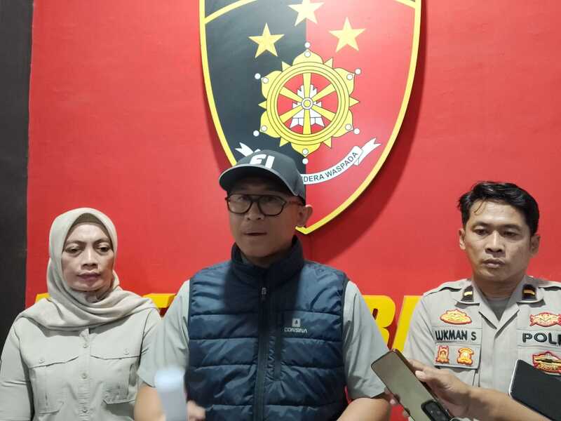 Pasca Pemeriksaan Lanjutan, Yai Mim Resmi Ditahan Polresta Malang Kota atas Kasus Pornografi 2 Yai Mim ditahan.