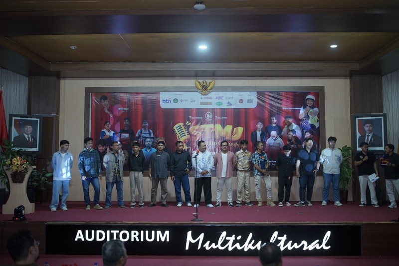 Rektor Unikama Buka Ajang Semifinal STMJ 2026: Komika Itu Orang Cerdas dan Kreatif 3 Rektor Unikama di STMJ 2026.
