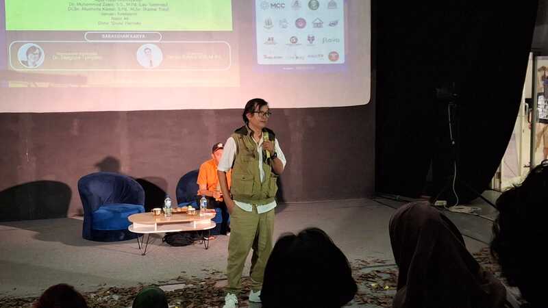 Bedah buku Pasar Monolog.