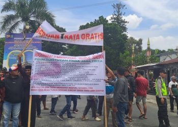 Bendungan Lahor.