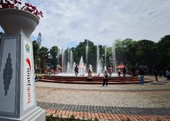 Alun-Alun Merdeka.