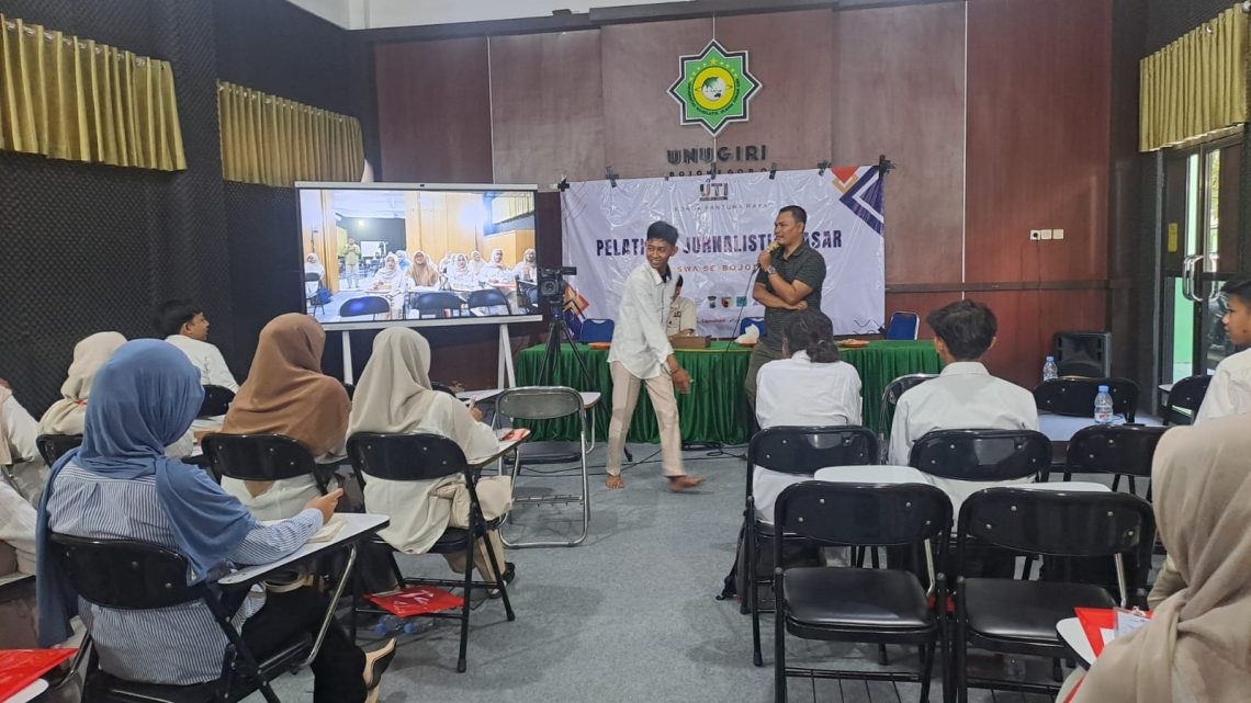 IJTI dan Unugiri Bekali Ilmu Jurnalistik Dasar ke Mahasiswa Bojonegoro 1 Pelatihan Jurnalistik Dasar