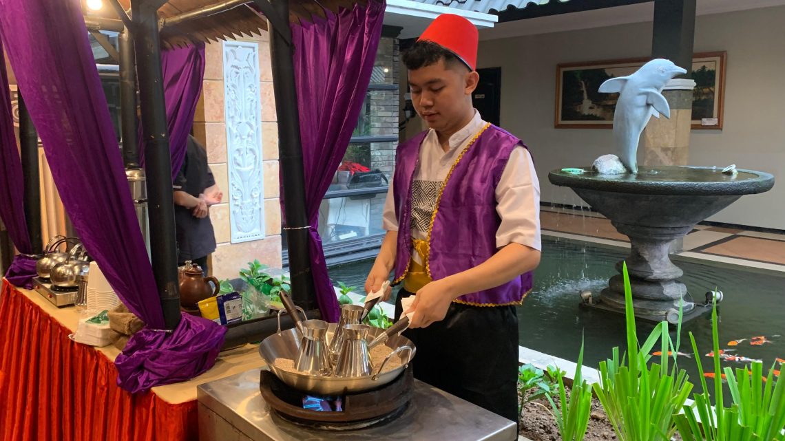 Sahara Ramadan Feast Luminor Hotel Jember: Bukber Menu 7 Negara dan Live Kopi Turki di Atas Pasir 1 Sahara Ramadan Feast Luminor Hotel Jember