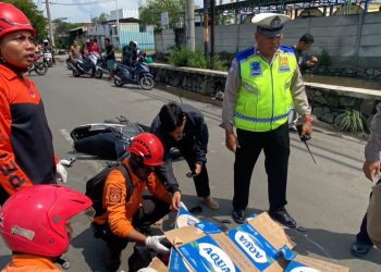 Pengendara Sepeda Motor Tewas Terlibat Kecelakaan dengan Truk Kontainer di Surabaya