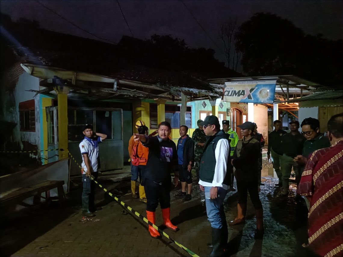 Staf Kecamatan Panti Hilang Terseret Banjir Bandang Jember 1 Banjir Bandang Jember