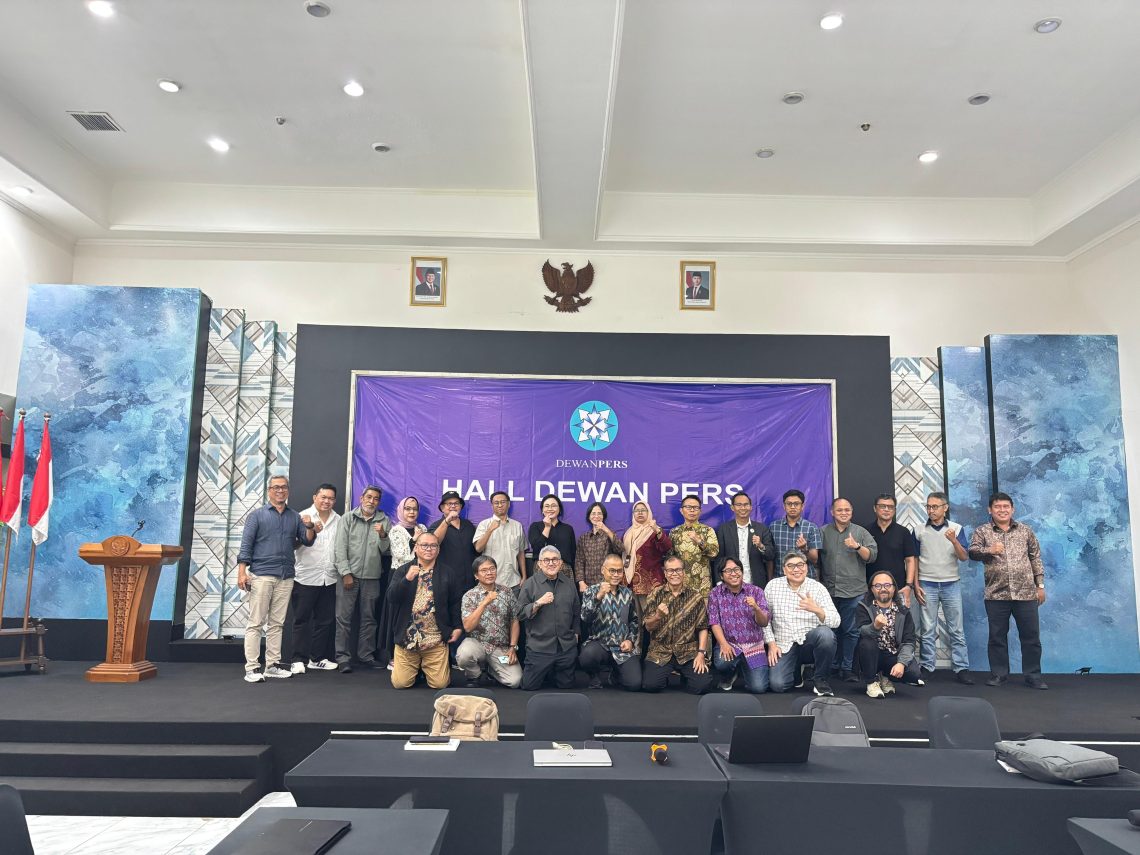 KTP2JB Protes! Ketentuan pada Perjanjian Dagang RI-Amerika Lemahkan Ekosistem Pers 1 KTP2JB memprotes ketentuan pada Perjanjian Dagang RI-Amerika yang dinilai melemahkan Ekosistem Pers. Foto: Istimewa