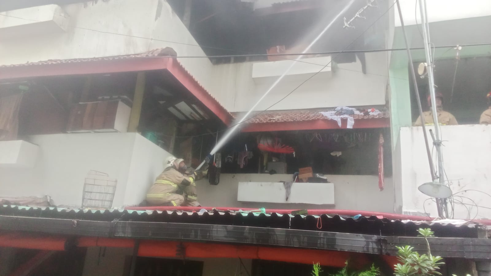 Rusunawa Sombo Surabaya Kebakaran, 4 Kamar Terbakar dan 2 Kamar Terimbas 6 Rusunawa Sombo Surabaya