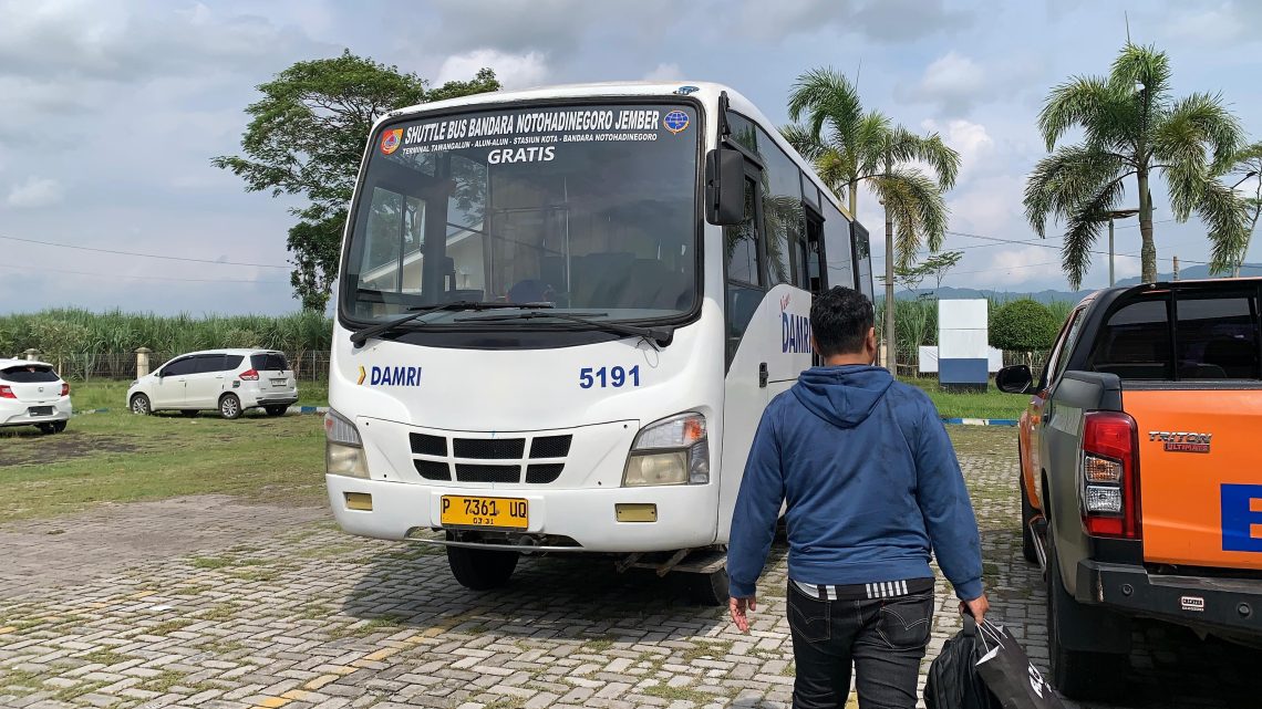 Shuttle Bus Gratis PP Bandara Notohadinegoro Jember, Simak Rute Selengkapnya! 1 Bus gratis PP Bandara Notohadinegoro Jember