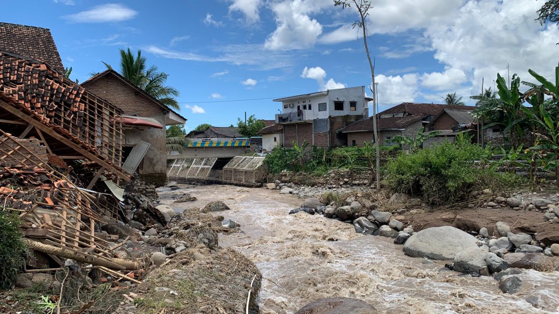 Pasca Banjir Bandang Jember, Warga Usul Aliran Sungai Dikembalikan ke Jalur Asli 1 banjir bandang Jember