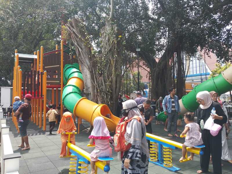 Catatan DPRD Kota Malang: Minta Perbanyak CCTV Pasca Kasus Anak Hilang di Alun-Alun 1 DPRD Kota Malang.