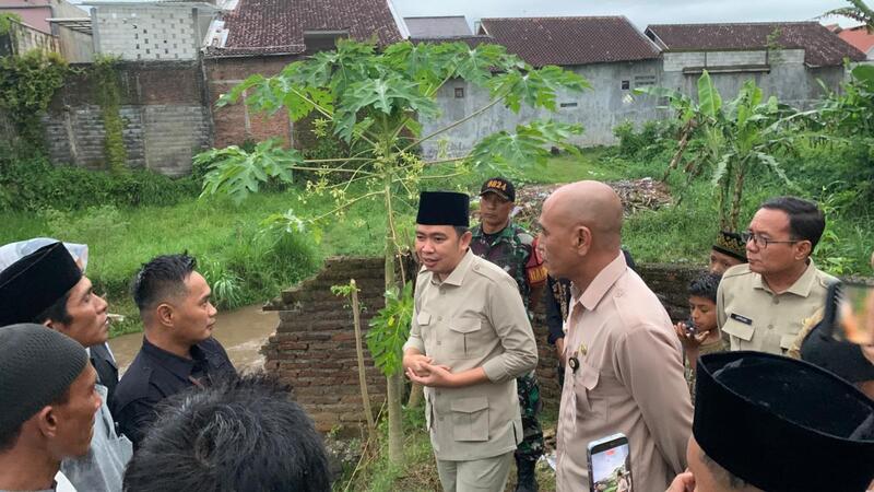Pengembang Bangun Rumah di Bantaran Sungai, Gus Fawait: Relokasi atau Jalur Hukum? 1 Gus Fawait.
