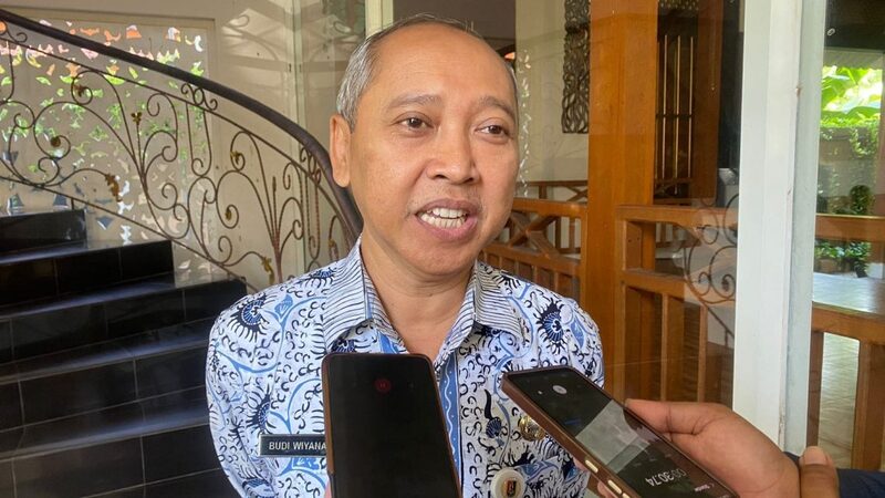 Viral Dugaan Mobil Dinas Isi BBM Subsidi, Sekda Tuban: Aturan Sudah Disampaikan ke OPD 1 Mobil dinas.