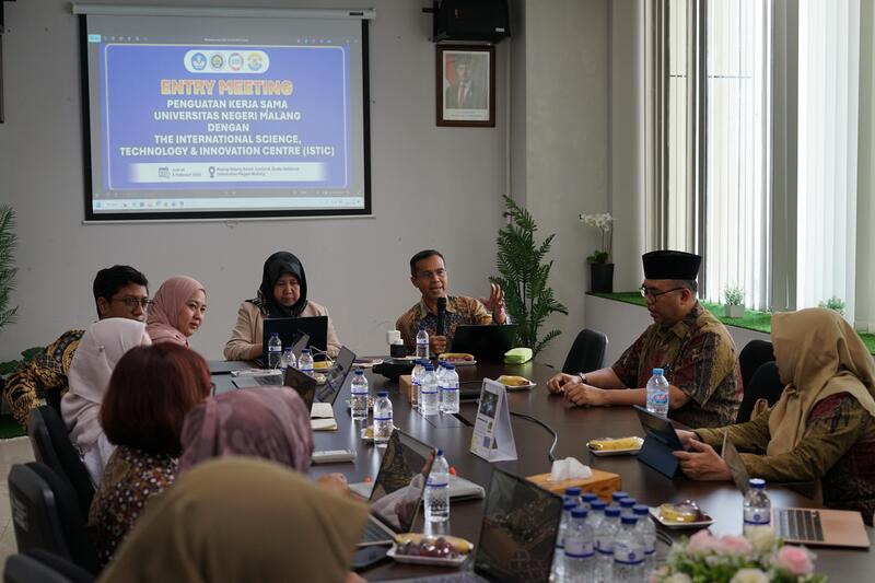 Kuatkan Kerja sama Internasional, LPPM UM Teguhkan Peran Global South lewat Global ISTIC–UNESCO Berbasis SDGs 3 ISTIC LPPM UM.